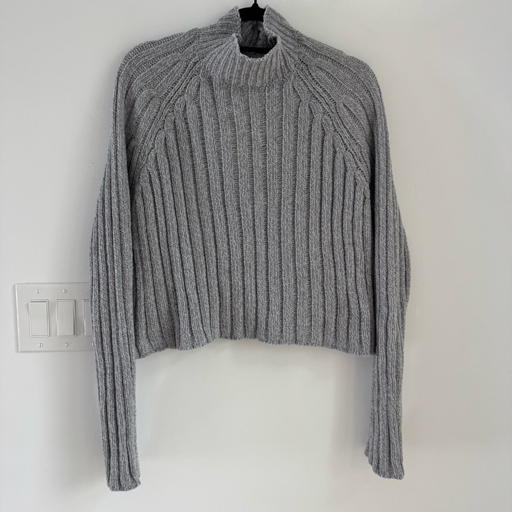 American Eagle Outfitters High Neck‎ Pullover Sweater Women's size Medium NEW